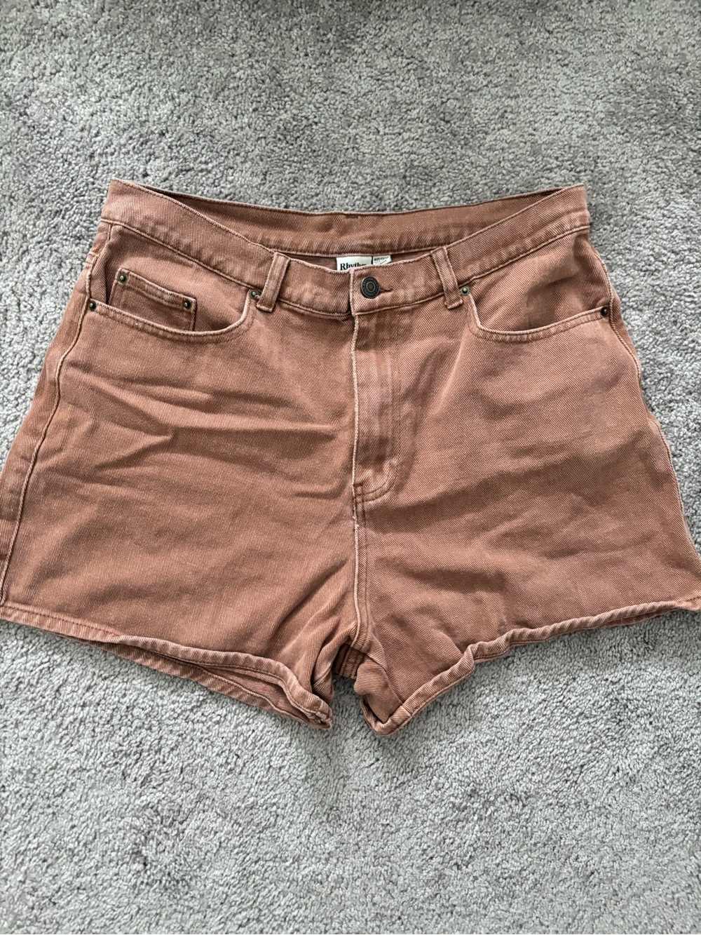 Rhythm. High-Waist Shorts in Rust